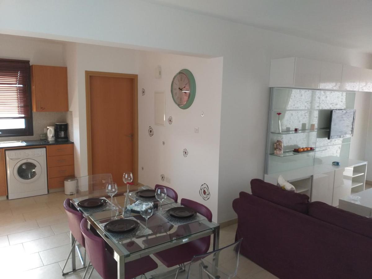 Horizon Luxury Apartment 4 ลาร์นาคา ภายนอก รูปภาพ